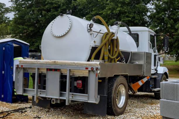 Best Luxury portable toilet rental  in Cadillac, MI